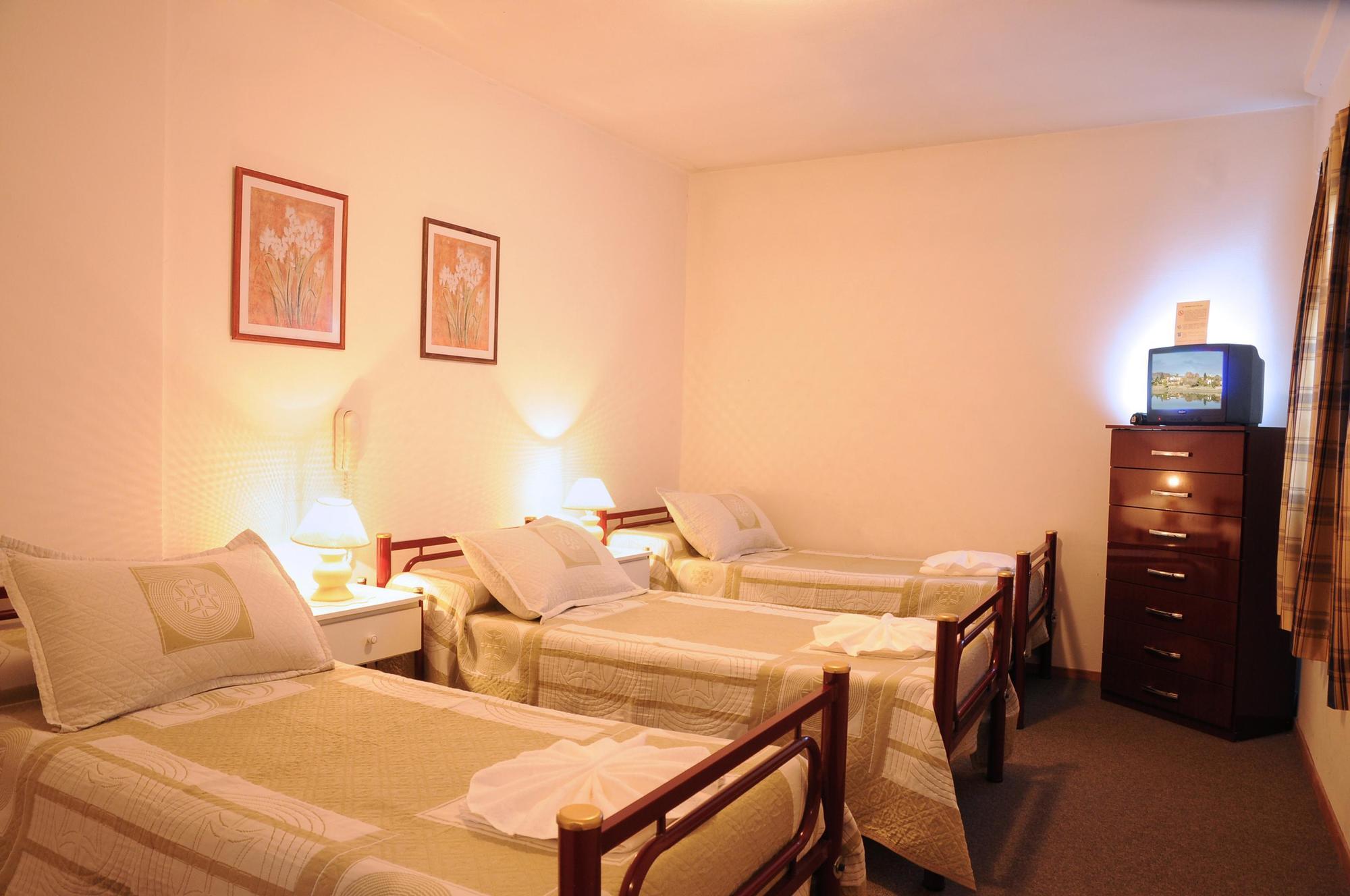 Hotel Salerno Villa Carlos Paz Bagian luar foto